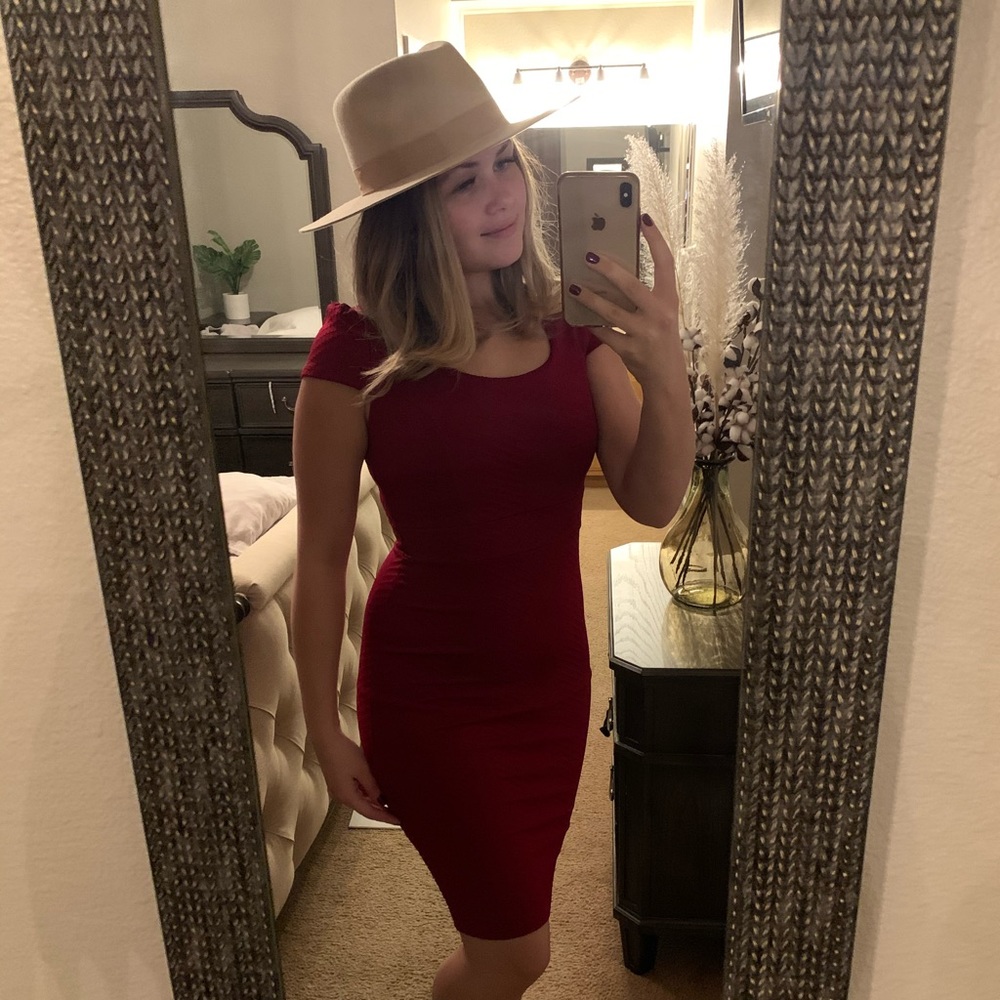 Beautiful Midi Red Dress